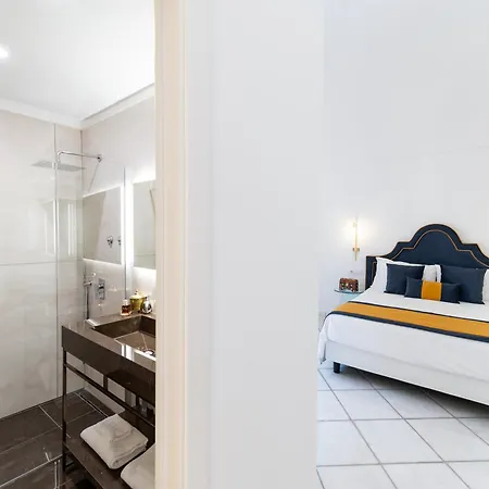 With Pool 阿马尔菲