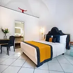Гостевой дом With Pool 4*