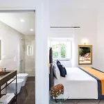 Πανσιόν With Pool 4*