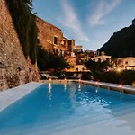Πανσιόν With Pool Αμάλφι