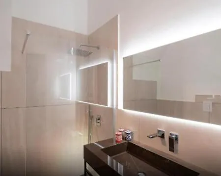 With Pool アマルフィ