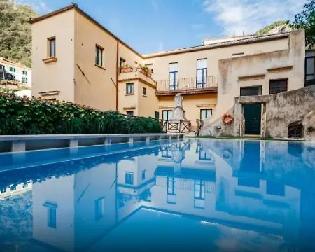 ゲストハウス With Pool