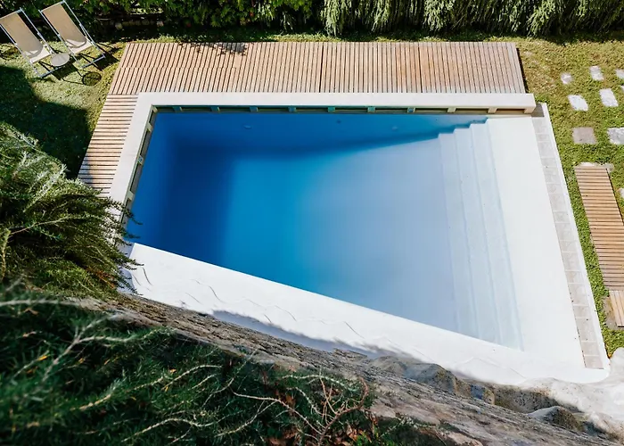 بيت ضيافة With Pool